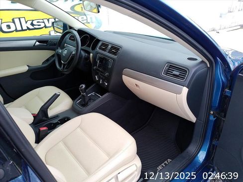 Used 2018 Volkswagen Jetta SE image 25