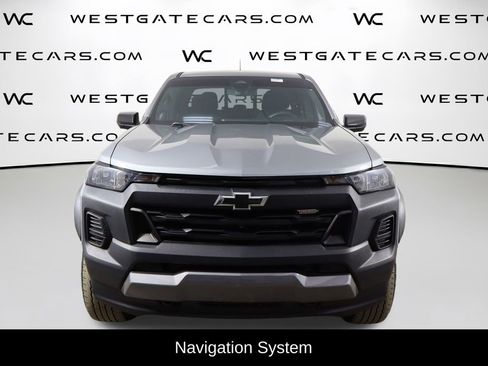 Used 2023 Chevrolet Colorado Trail Boss w/ Technology Package image 2