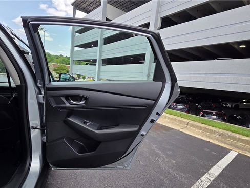 Used 2024 Honda Accord EX image 34