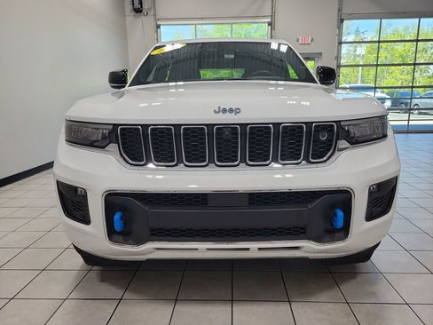 Used 2022 Jeep Grand Cherokee Overland w/ Advanced Protech Group III AWD/4WD image 6