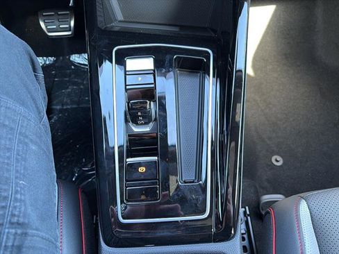 New 2026 Volkswagen GTI SE image 8