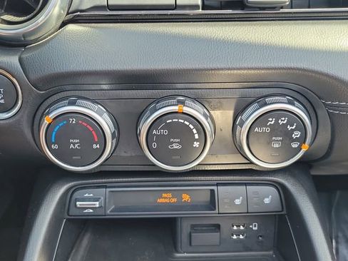 Used 2023 MAZDA MX-5 Miata Grand Touring RWD image 25