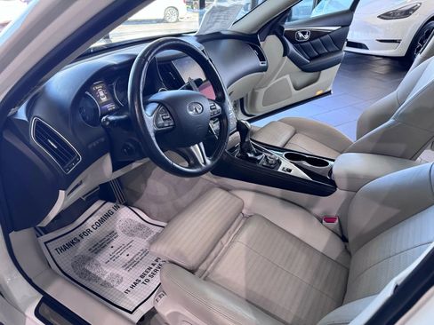 Used 2015 INFINITI Q50 Sport w/ Technology Package image 9