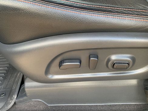 Used 2021 Nissan Titan PRO-4X w/ Pro-4x Convenience Package image 21