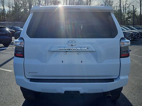 Used 2016 Toyota 4Runner SR5 image 22