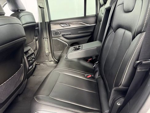 Used 2022 Jeep Grand Cherokee Limited 4xe w/ MOPAR Finishing Package AWD/4WD image 28