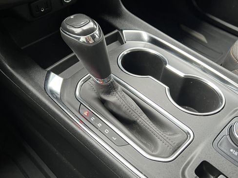 Used 2020 Chevrolet Traverse LS image 33