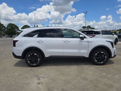 New 2026 Kia Sorento S AWD/4WD image 9