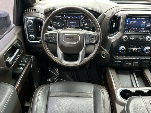 Used 2020 GMC Sierra 2500 Denali w/ Denali Ultimate Package AWD/4WD image 16