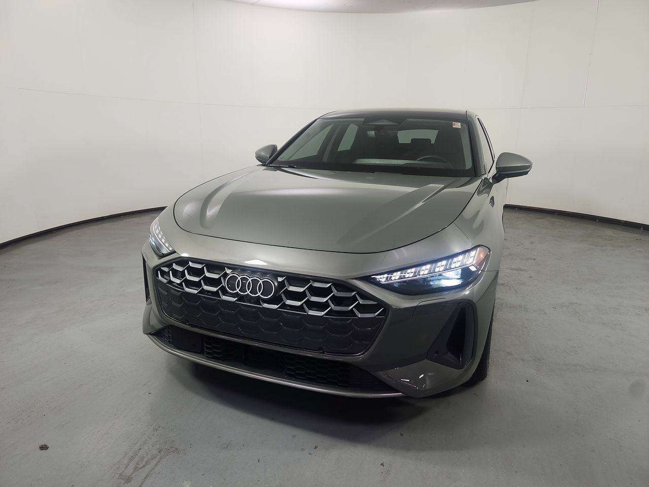 Used 2025 Audi A5 2.0T Premium Plus w/ Premium Plus AWD/4WD image 31