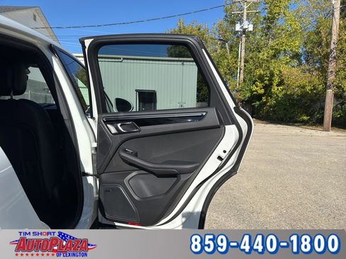 Used 2020 Porsche Macan image 58