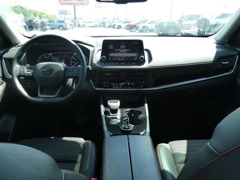 Used 2025 Nissan Rogue SV w/ Rock Creek Premium Package AWD/4WD image 22