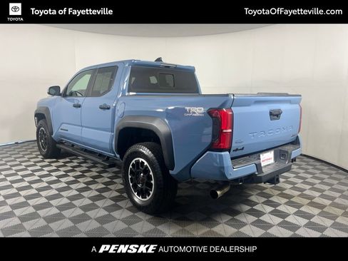 Used 2026 Toyota Tacoma TRD Off-Road w/ TRD Off Road Upgrade Package AWD/4WD image 3