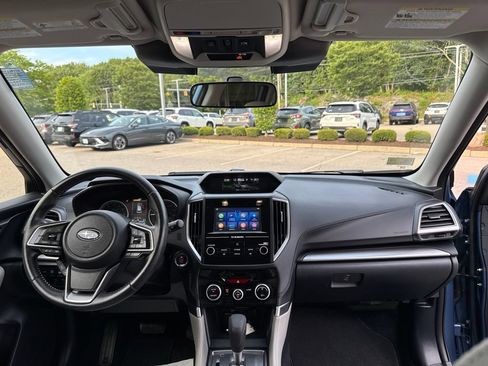 Used 2024 Subaru Forester Premium AWD/4WD image 10