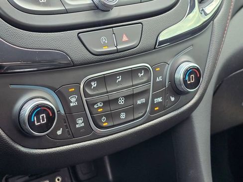 Used 2024 Chevrolet Equinox RS w/ RS Leather Package FWD image 33