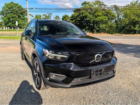 Used 2022 Volvo XC40 P8 Recharge Plus AWD/4WD image 2