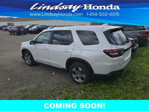 Used 2023 Honda Pilot EX-L image 3