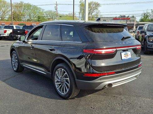 Certified 2023 Lincoln Corsair Reserve w/ Equipment Group 201A image 4