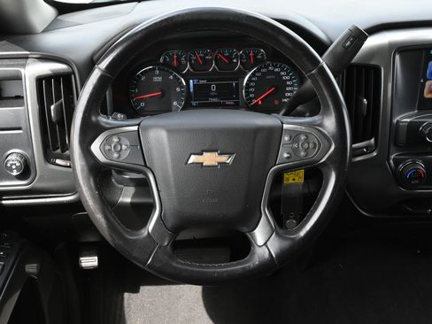 Used 2018 Chevrolet Silverado 1500 LT w/ All Star Edition RWD image 10