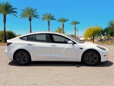 Used 2023 Tesla Model 3 Standard Range RWD image 6