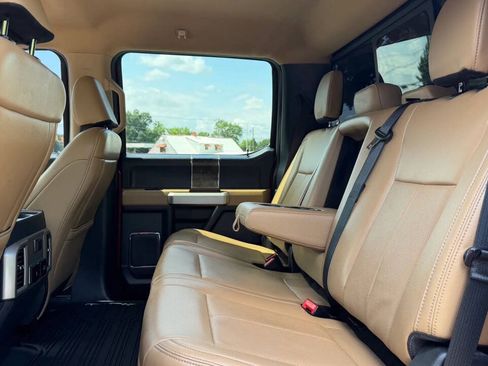 Used 2022 Ford F250 Lariat w/ Lariat Value Package AWD/4WD image 19