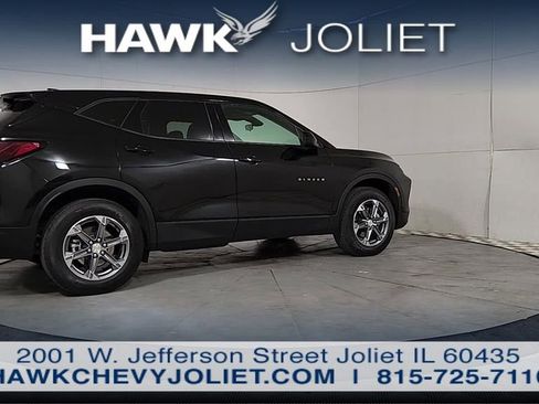 Used 2025 Chevrolet Blazer LT AWD/4WD image 6
