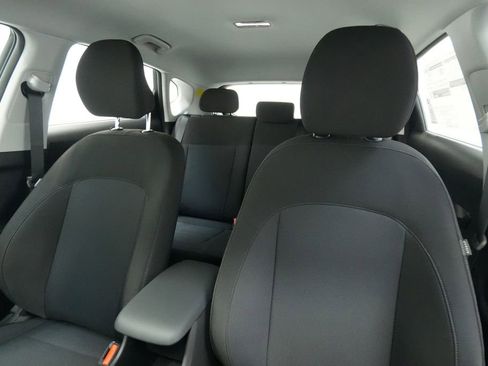 New 2026 Hyundai Kona SE image 13