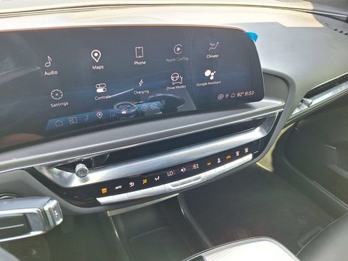 Certified 2024 Cadillac Lyriq Tech AWD/4WD image 17
