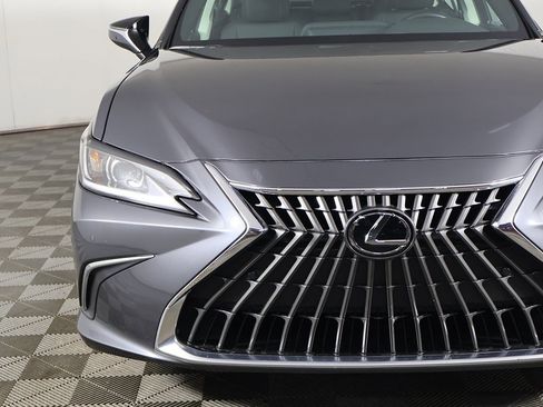 Used 2025 Lexus ES 350 w/ Premium Package image 14