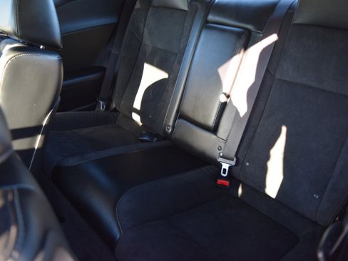 Used 2016 Dodge Challenger R/T Scat Pack image 9
