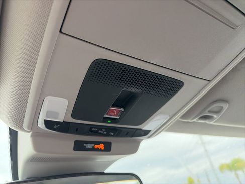 Certified 2025 Honda Accord LX image 18