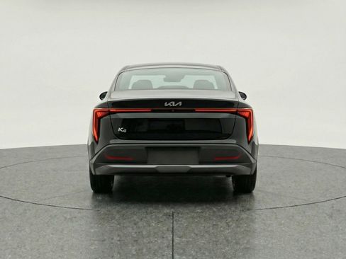 Used 2025 Kia K4 LXS image 7