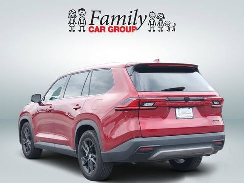 Certified 2025 Toyota Grand Highlander FWD image 3