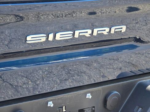 Used 2021 GMC Sierra 1500 SLT w/ SLT Premium Plus Package AWD/4WD image 14