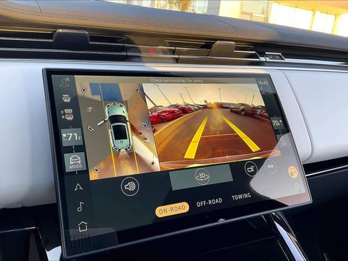 New 2026 Land Rover Range Rover Sport SE image 20