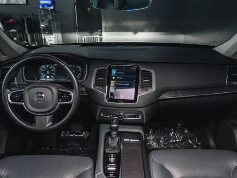 Used 2020 Volvo XC90 T6 Momentum w/ Protection Package Premier image 37