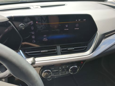 Used 2025 Chevrolet Trax ACTIV w/ Driver Confidence Package FWD image 20