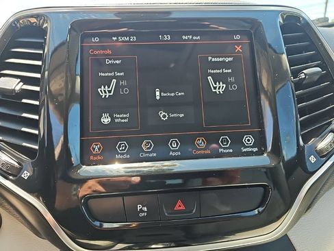 Certified 2020 Jeep Cherokee Limited AWD/4WD image 34