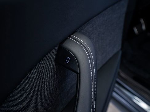 Used 2024 Tesla Model X image 32