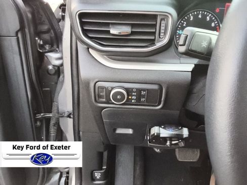 Used 2023 Ford Explorer XLT w/ Equipment Group 202A AWD/4WD image 33