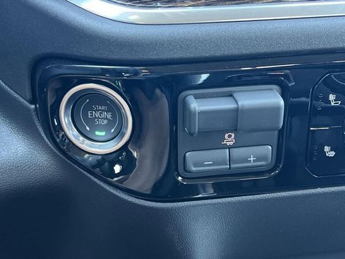 New 2026 GMC Sierra 1500 Elevation w/ Elevation Premium Package AWD/4WD image 20