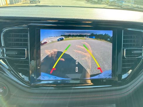 Used 2025 Dodge Durango GT RWD image 15