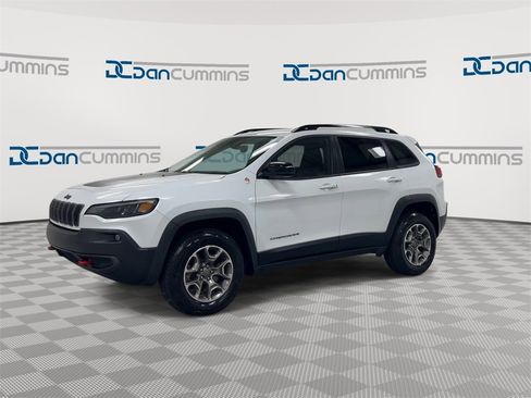 Used 2022 Jeep Cherokee Trailhawk image 4