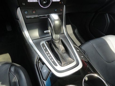Used 2016 Ford Edge Titanium w/ Equipment Group 302A AWD/4WD image 15