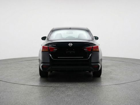 Used 2025 Nissan Altima 2.5 SV image 7