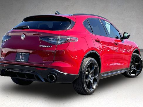 Used 2025 Alfa Romeo Stelvio Sprint AWD/4WD image 36
