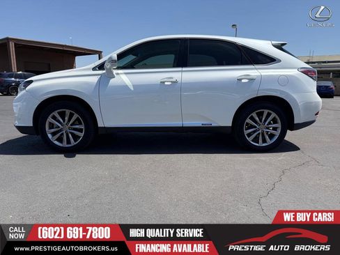 Used 2013 Lexus RX 450h FWD w/ Navigation Pkg image 2