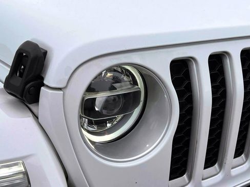 Used 2022 Jeep Wrangler Unlimited Sahara w/ Cold Weather Group image 8