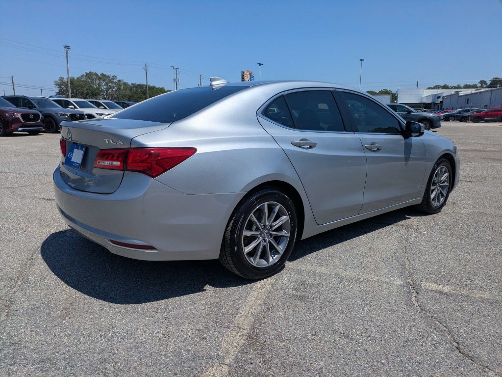 Used 2020 Acura TLX w/ Technology Package FWD image 4