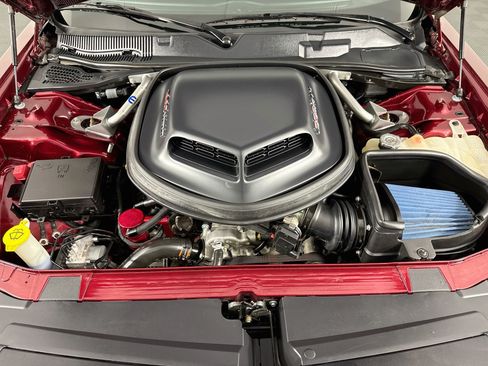 Used 2017 Dodge Challenger R/T Scat Pack RWD image 18